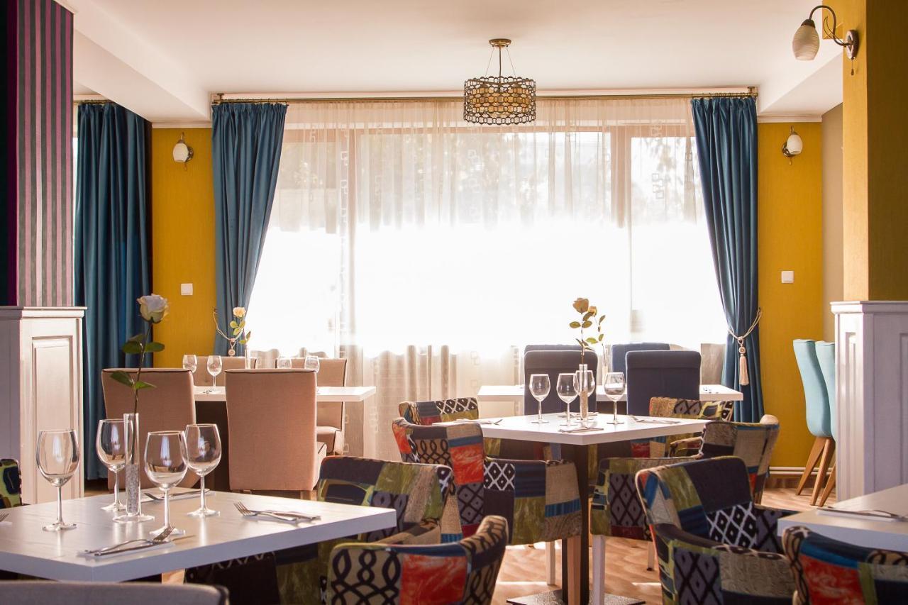 Hotel Bordeaux Galaţi Buitenkant foto
