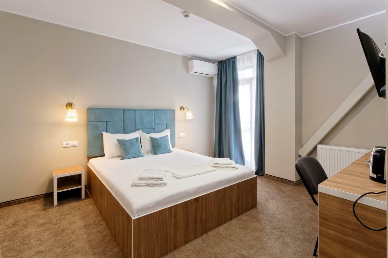 Hotel Bordeaux Galaţi Buitenkant foto