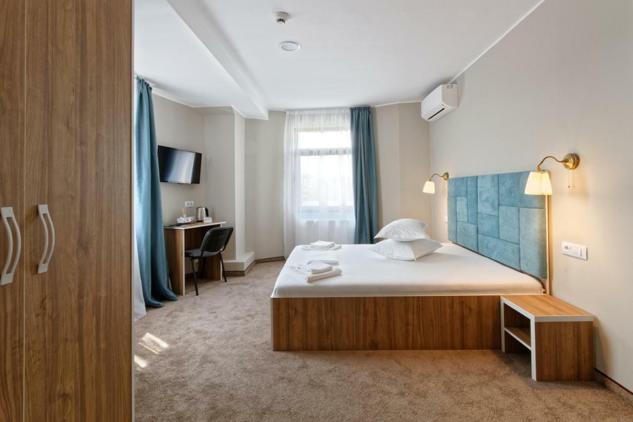 Hotel Bordeaux Galaţi Buitenkant foto